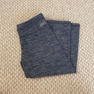 Kids size 16. Capri heather grey Justice leggings.